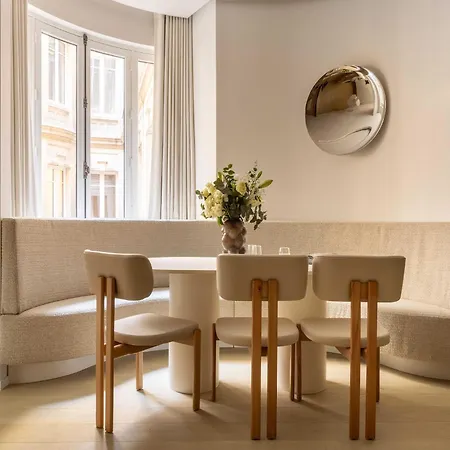 Luxury Flat -2br 6p- Madeleine Saint Honore * Paris