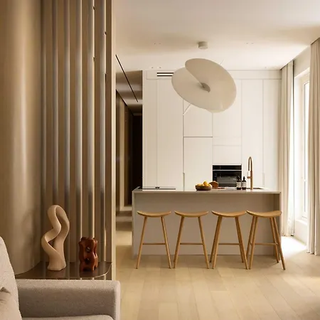 Luxury Flat -2br 6p- Madeleine Saint Honore * Paris